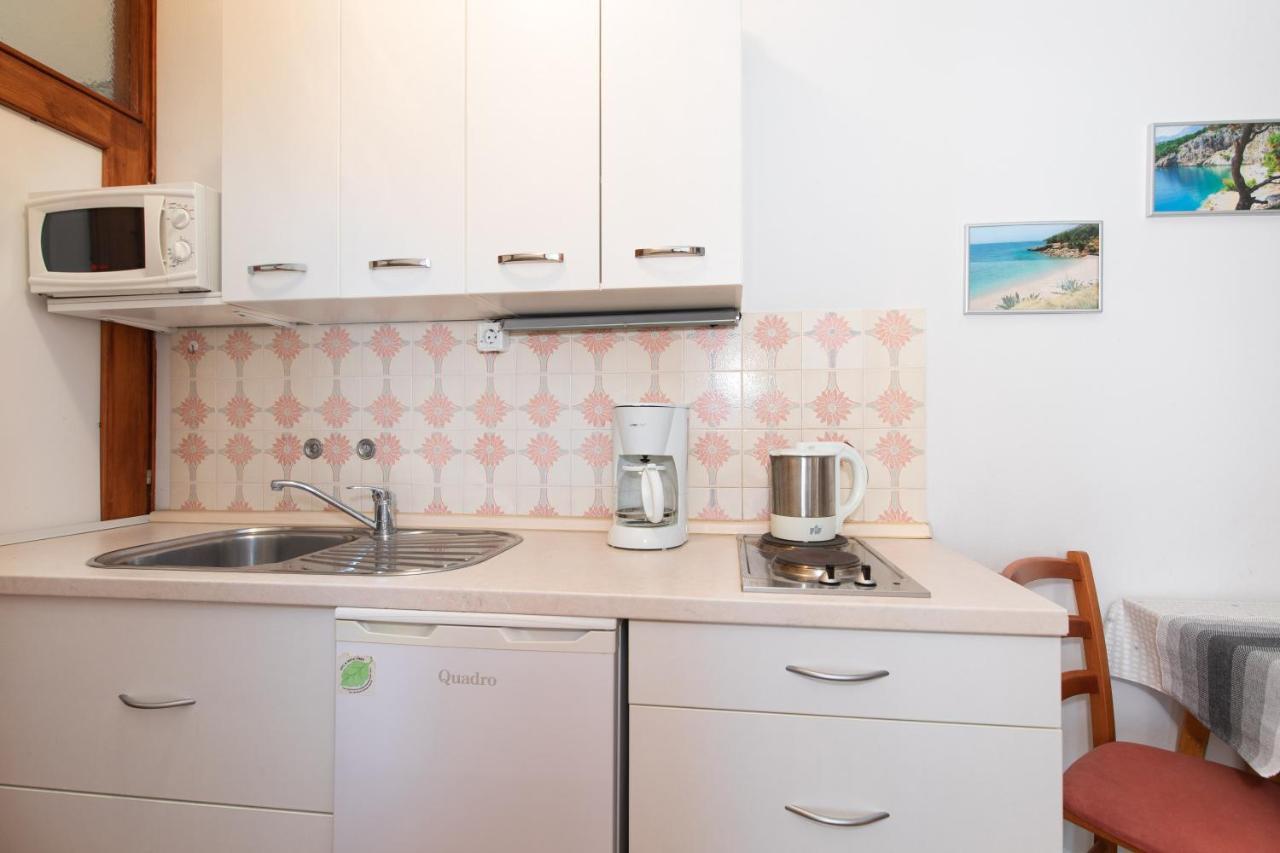 Apartmani Braut Корнич Экстерьер фото